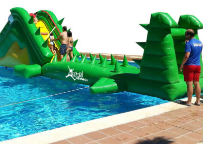 Crocodile water platform inflatable