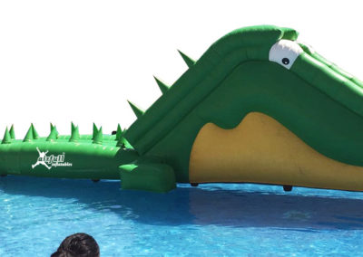 Crocodile water platform inflatable
