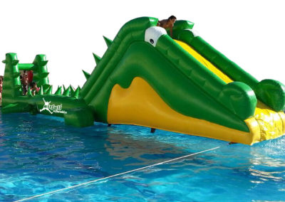 Crocodile water platform inflatable