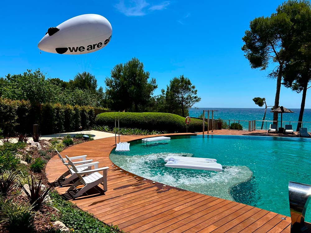 Helium zeppelin